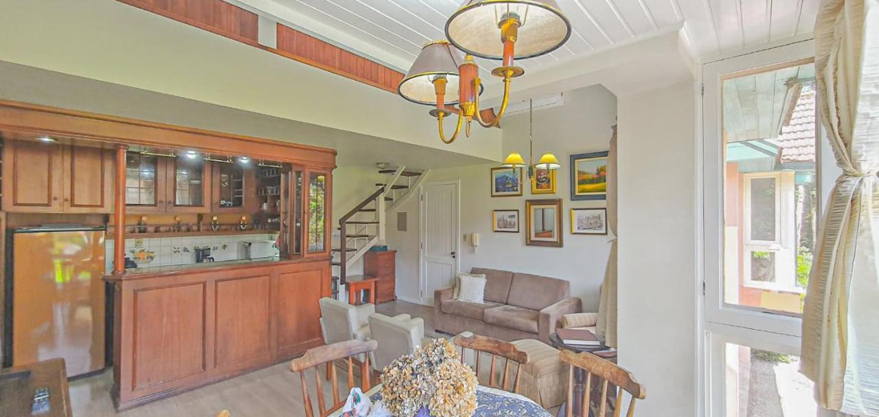 Duplex Floresta Negra - Sua Base Perfeita Em Gramado! Otima Localizacao Lagonegro 500M - 02 Quartos E 02 Banheiros Para Familia Em Condominio Fechad0, Cozinha Completa Com Garagem E Portaria 24H Exteriör bild