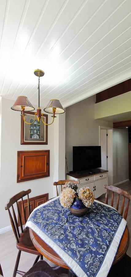 Duplex Floresta Negra - Sua Base Perfeita Em Gramado! Otima Localizacao Lagonegro 500M - 02 Quartos E 02 Banheiros Para Familia Em Condominio Fechad0, Cozinha Completa Com Garagem E Portaria 24H Exteriör bild